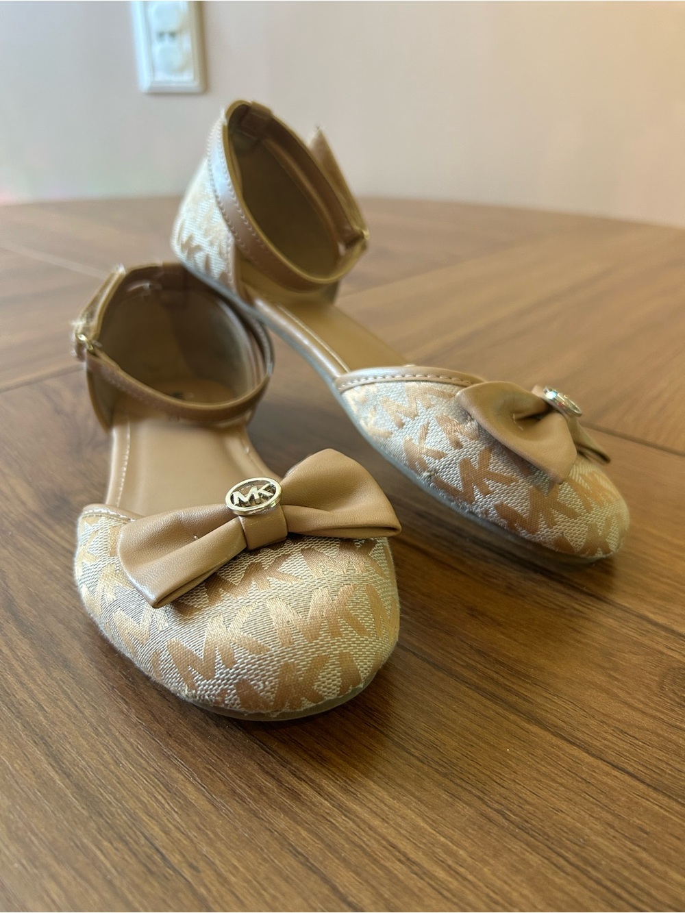 Michael Kors Tan Beige MK Logo Bow Ankle-Strap Flats